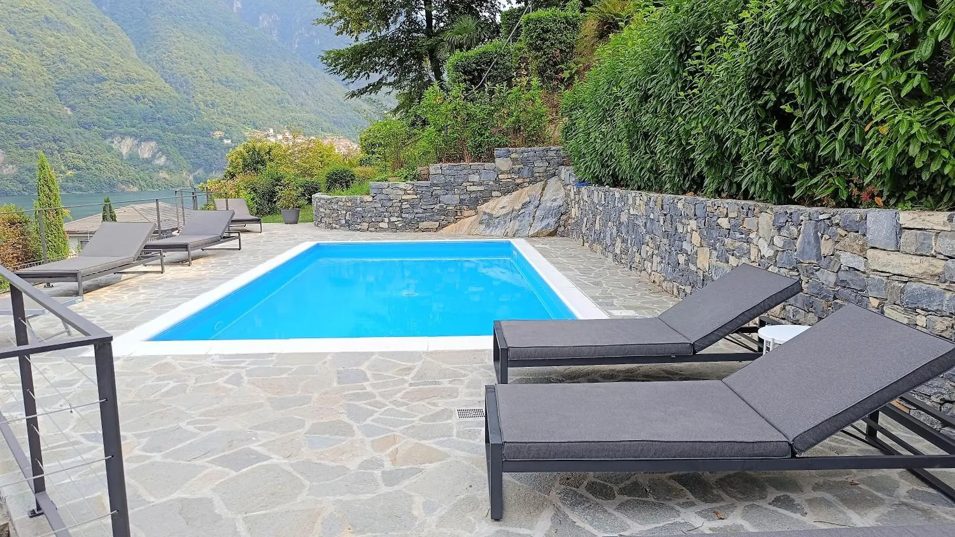 Villa Ortensia Laglio 0*,  Italia